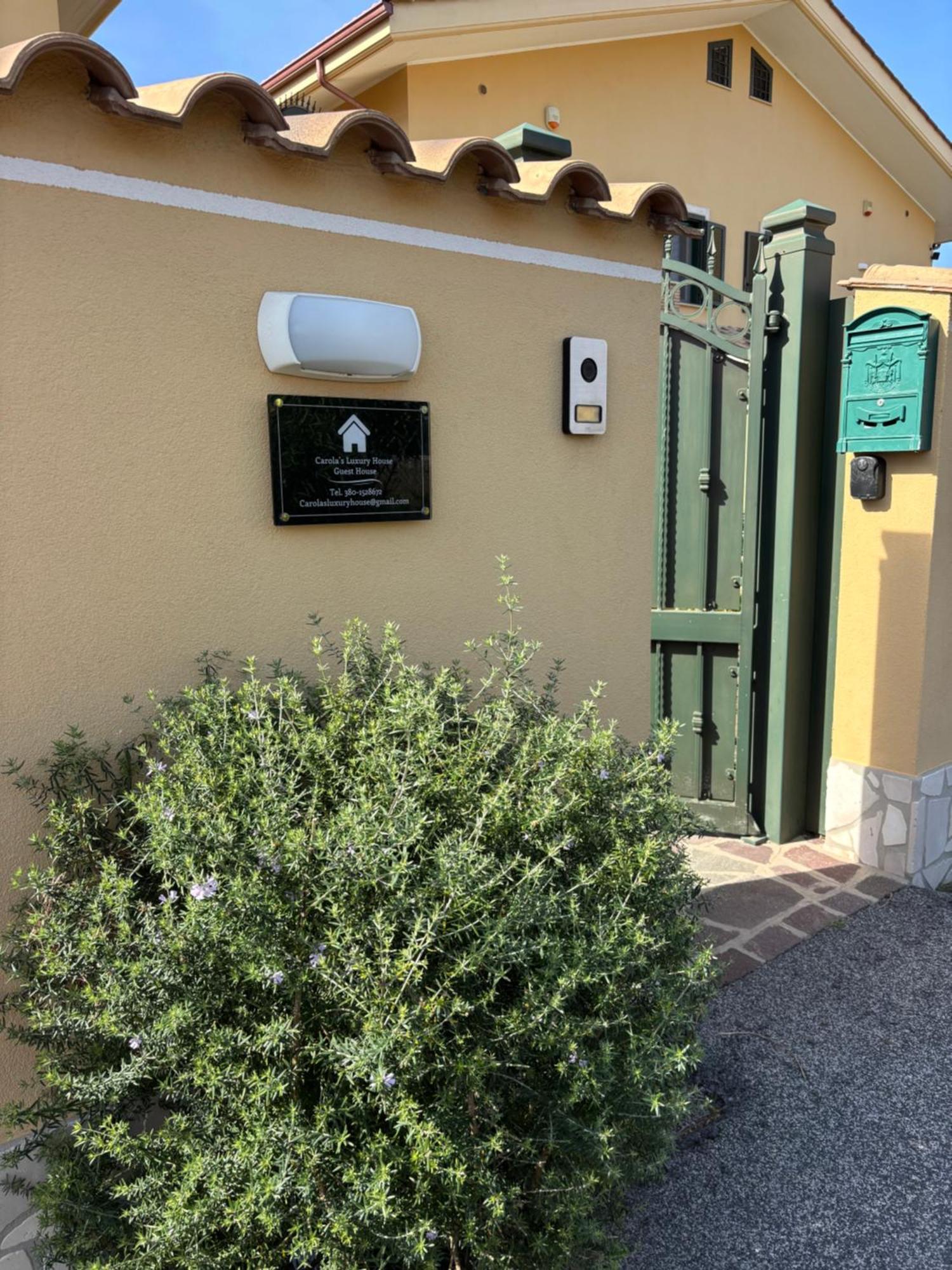 Carolas Luxury House Fiumicino Eksteriør billede